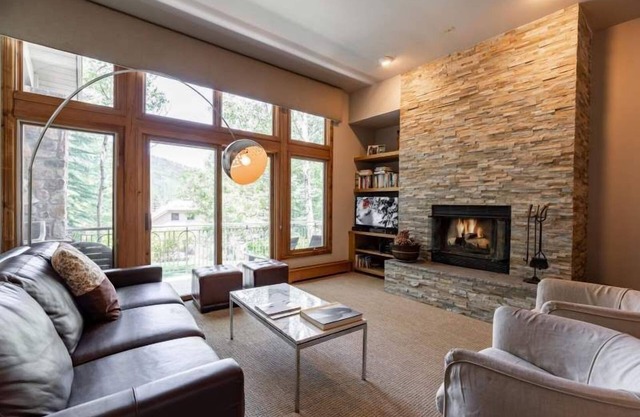 Highlands Townhome Ski-In/Ski-Out off the Back Deck