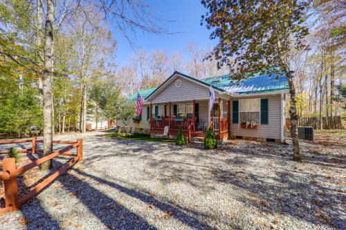 Hike and Bike in Beech Mtn Resort Pet-Friendly Home