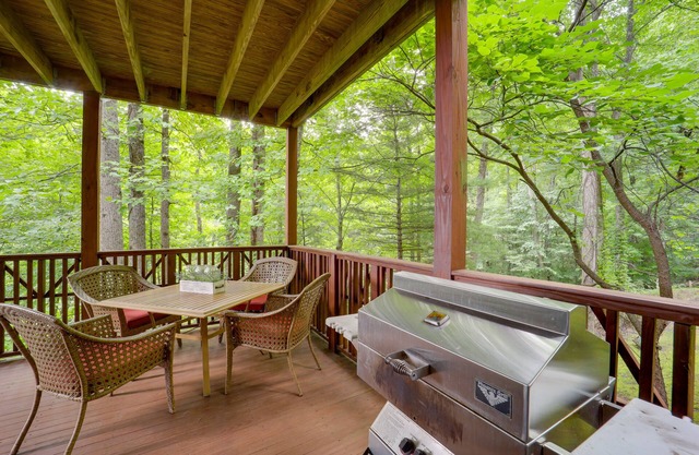 Hike On-Site: Gem in Burnsville, Near Waterfalls