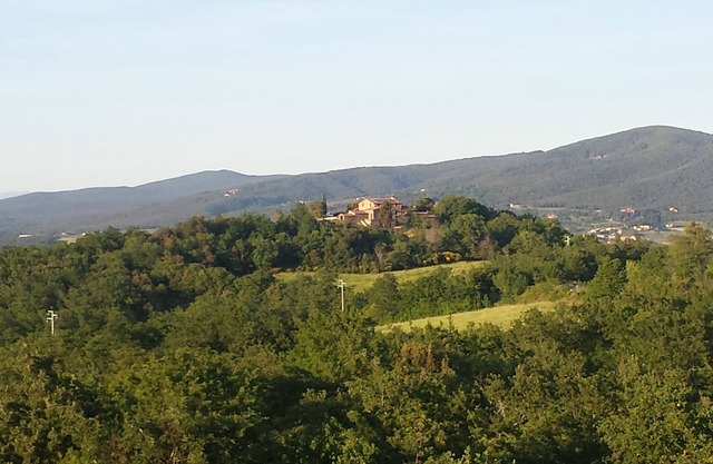 HILLTOP APARTMENT WITH GREAT WIEW BETWEEN SIENA AND VOLTERRA