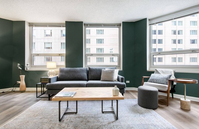 Hip River North 1BR w/Gym, W/D, near Magnificent Mile, by Blueground