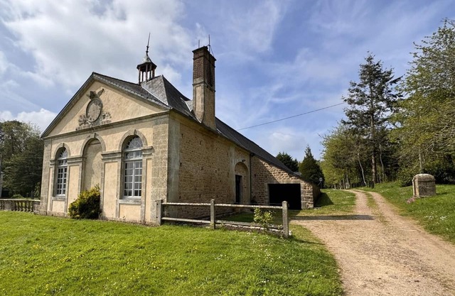 Historic 18th Century Pavilion with Modern Comforts in a Majestic Private Château Setting