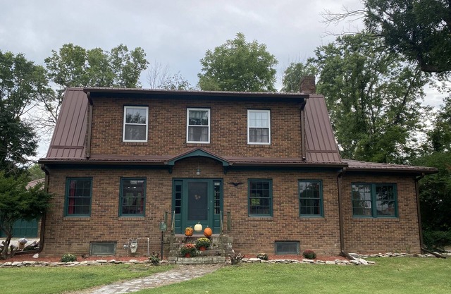 Historic 3BR Home 4 Blocks to Downtown