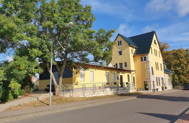 Historic "Alter Bahnhof" Oberdorla with private playground,