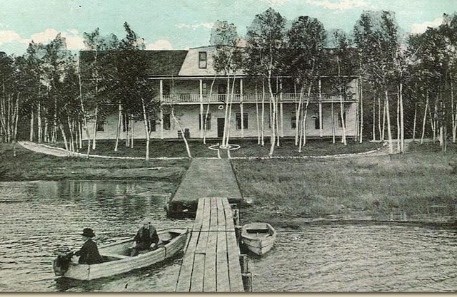 Historic Birch Lodge and Motel