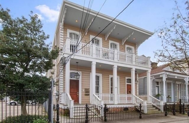 Historic Condominium Steps Away from St Charles Ave and Mardi Gras Parade Route