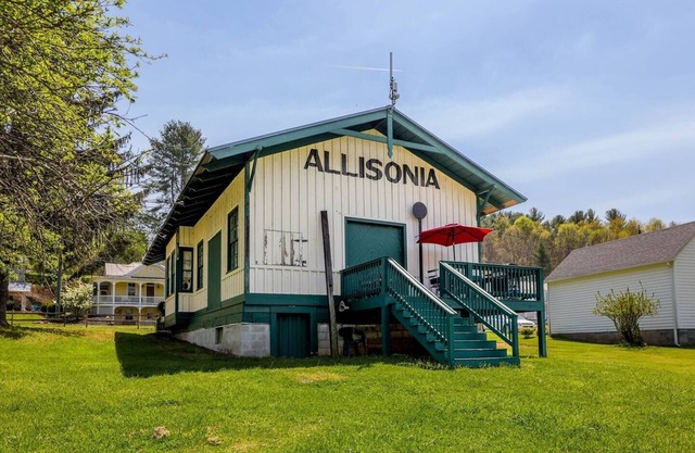 Historic Cottage/Trail Access - 1BS2