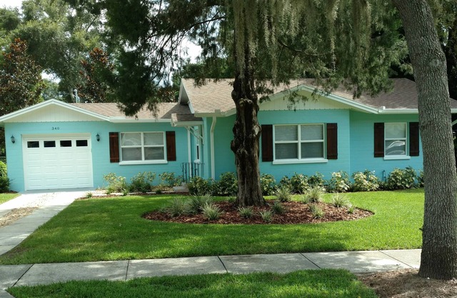 Historic District's Celtic Moon Cottage