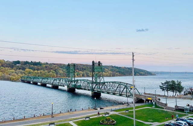 Historic Downtown Stillwater Getaway - Charm of Churchill