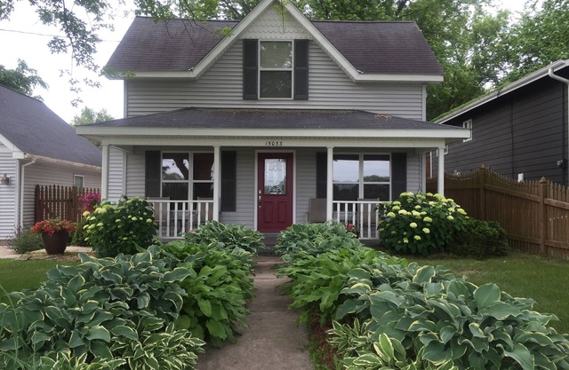 Historic Downtown Stillwater Within Walking Distance From This South Hill Home
