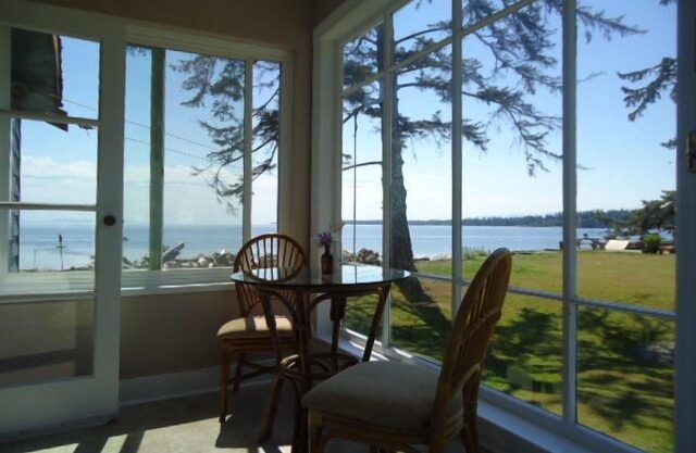 Historic Heritage Beach House with Awesome Views!