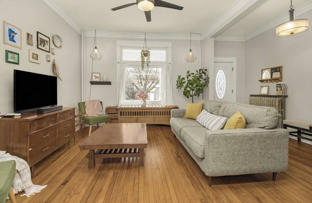 Historic Home with Modern Amenities walkable to Downtown