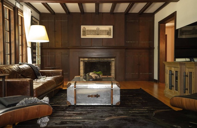 Historic house, 1.5miles from U of I University