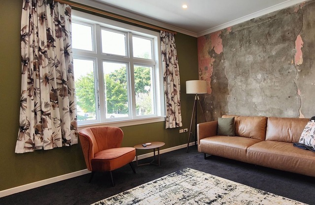 Historic Inner City Apartment