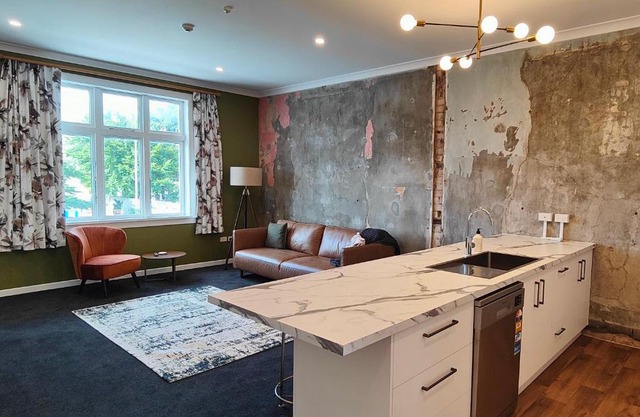 Historic Inner City Apartment