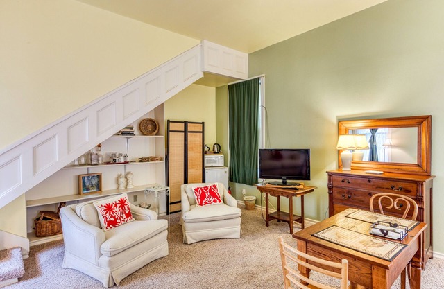 Historic King William Loft | Down Town | Pearl