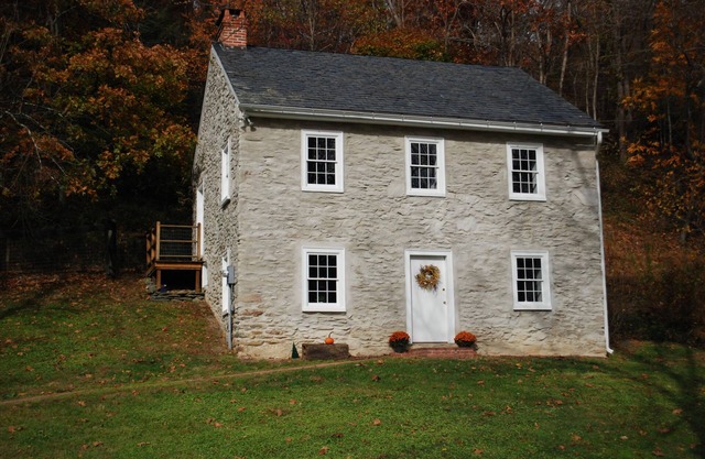 Historic Ox Bow House c.1800 "The Cabin at Muddy Creek"