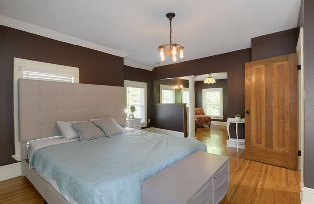 Historic Retreat in Hastings - Blocks to Downtown
