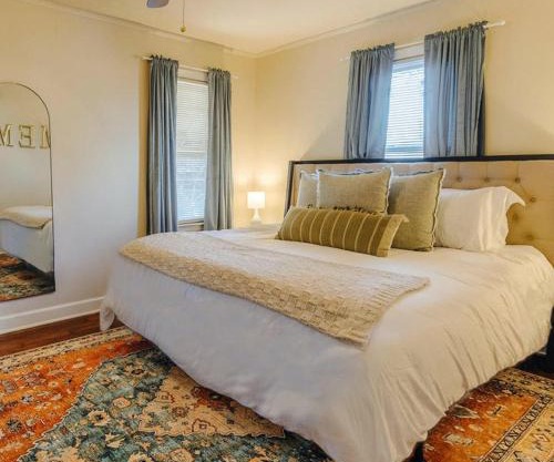 Historic Revival King Bed Liberty Bowl Memphis 893