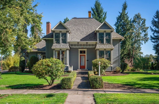 Historic Victorian estate in the heart of Willamette Valley wine country