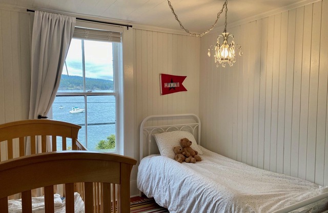 Historic Waterfront Home for Monthly Rentals