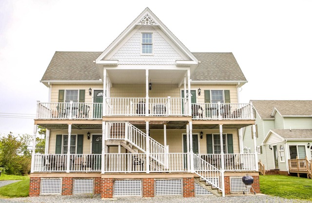 Historic Whealton House with full access to Waterside Inn facilites