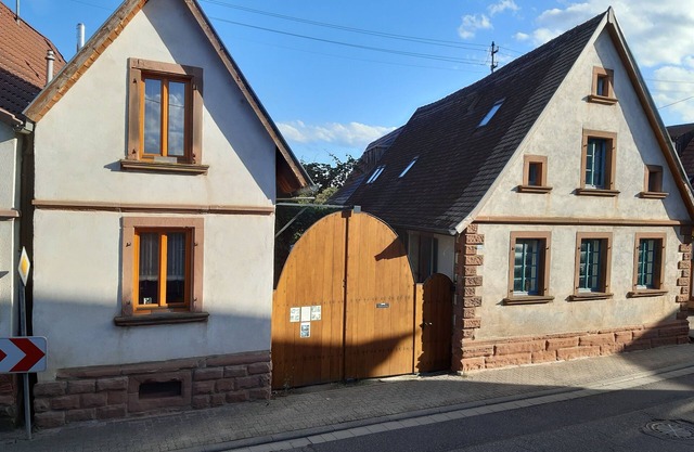 historical ambience for living in the Palatinate house-yard construction