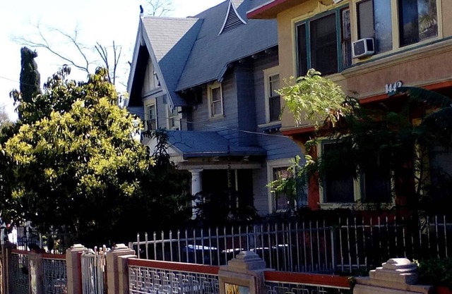 historical Victorian mansions