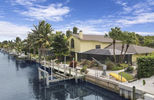Hobe Sound 9245 Treasure Coast Waterfront Vacation Rental by Unique Vaca Stay
