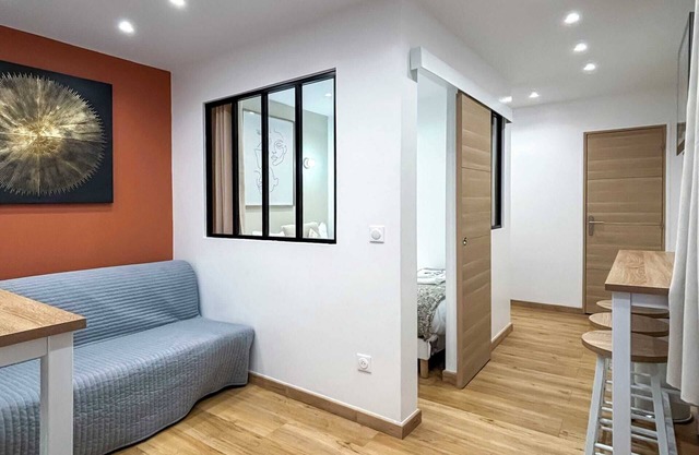 Hoche B 05 - One Bedroom Apartment, Sleeps 4