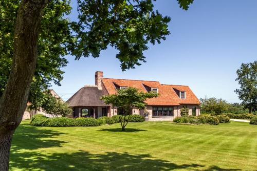 Hoeve den Akker - luxueuze vakantiewoningen met privétuinen en alpaca's nabij Brugge, Damme, Knokke, Sluis en Cadzand