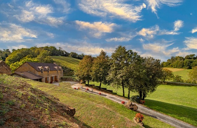 Holiday Home 'Maison Les Tilleuls' with Private Terrace, Private Garden and Wi-Fi