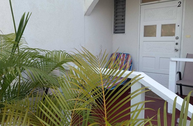 Holiday accommodation 1 minute walk to west coast beach!