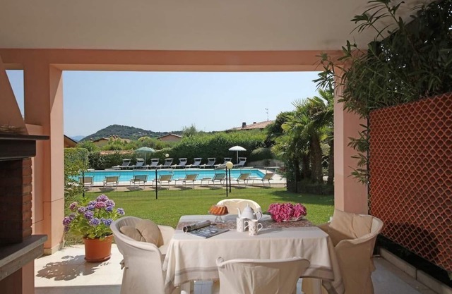 Holiday apartment Manerba del Garda for 1 - 4 persons with 1 bedroom - Row house