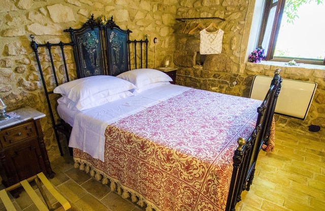Holiday apartment Abbateggio for 2 - 6 persons with 1 bedroom - Twin house