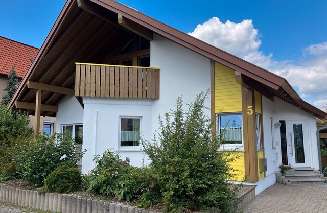 Holiday Apartment 'Berglen-Domizil, 2 Bedrooms' with Mountain View, Private Terrace and Wi-Fi