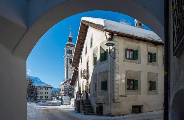 Holiday apartment Bever for 4 persons with 2 bedrooms - Historical building