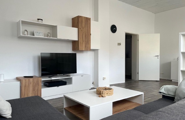 Holiday apartment Wilhelmshaven for 1 - 4 persons with 1 bedroom - Holiday apartment in one or multi