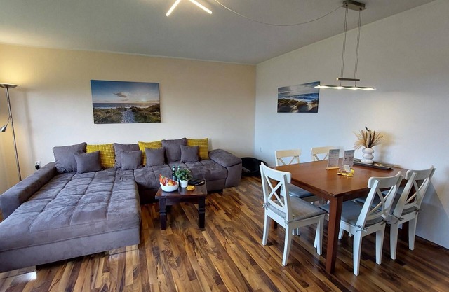 Holiday apartment Wilhelmshaven for 2 - 5 persons with 3 bedrooms - Holiday apartment in one or mult