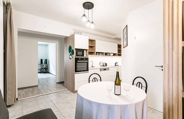 Holiday apartment in the city center, ground floor, with a small front terrace