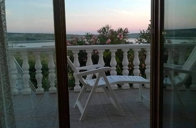 Holiday apartment Kustici for 1 - 4 persons with 1 bedroom - Holiday apartment in one or multi-famil