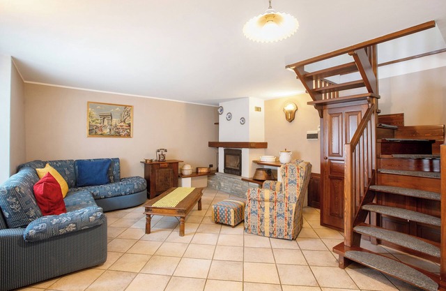 Holiday Apartment "La Maison Du Coeur" with Balcony & Wi-Fi