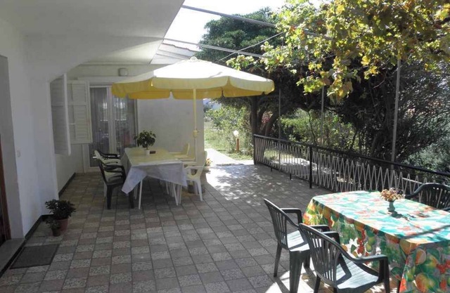 Holiday apartment mit Terrasse und Klimaanlage