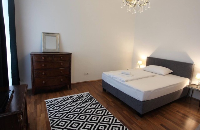 Holiday apartment Vienna for 1 - 10 persons with 6 bedrooms - Holiday apartment in one or multi-fami
