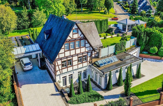 Holiday apartment with bar and recreation room in Kastellaun