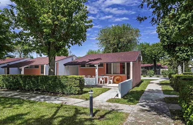 Holiday apartment with air conditioning, internet and terrace