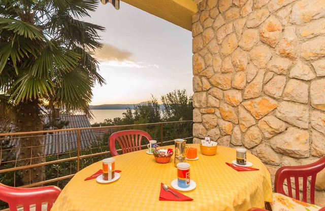 Holiday apartment with terrace and air conditioning