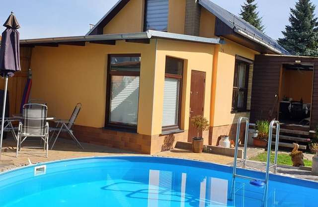 Holiday bungalow Deutrich with pool