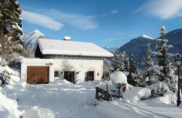 Holiday home between Davos + Lenzerheide, 8 people, hiking, cycling, swimming