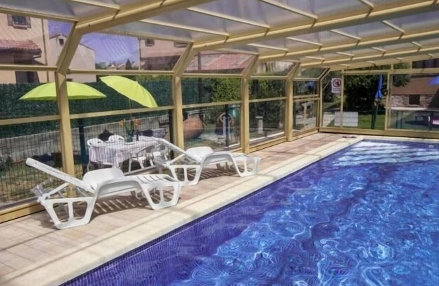Holiday Home 'Balcon De Pilatos' with Mountain View, Private Pool and Wi-Fi